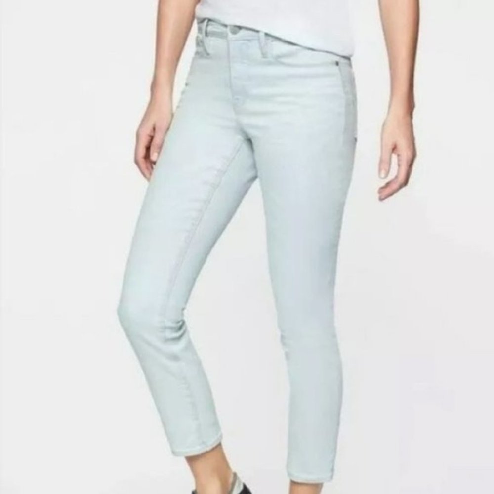 Athleta Sculptek Light Wash Glacier Skinny Straight Ankle Length High Rise Jeans